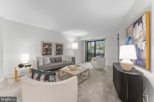 5903 Mt Eagle Dr, Alexandria, VA 22303 - Photo 9