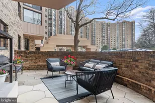 5903 Mt Eagle Dr, Alexandria, VA 22303 - Photo 9