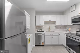5903 Mt Eagle Dr, Alexandria, VA 22303 - Photo 15