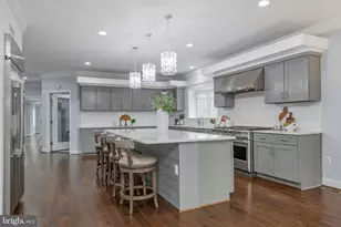 7908 Holmes Run Dr, Falls Church, VA 22042 - Photo 19