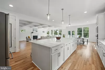 3857 Pinewood Terrace, Falls Church, VA 22041 - Photo 5