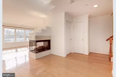 1984 Crescent Park Drive #15B, Reston, VA 20190 - Photo 9