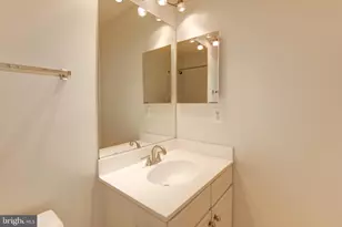 1984 Crescent Park Dr, Reston, VA 20190 - Photo 43