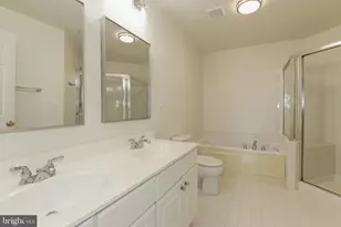 1984 Crescent Park Dr, Reston, VA 20190 - Photo 35