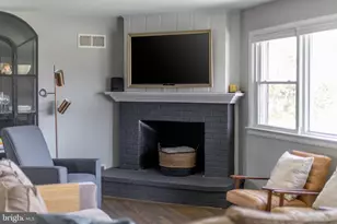 8912 Dogue Dr, Alexandria, VA 22309 - Photo 5