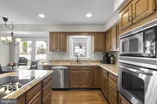 13949 Springstone Dr, Clifton, VA 20124 - Photo 9