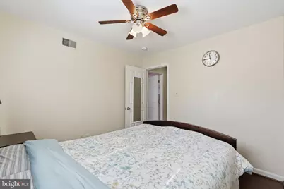 721 Upham Place NW, Vienna, VA 22180 - Photo 21