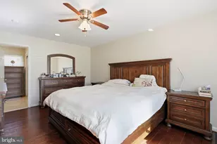 721 Upham Pl NW, Vienna, VA 22180 - Photo 19