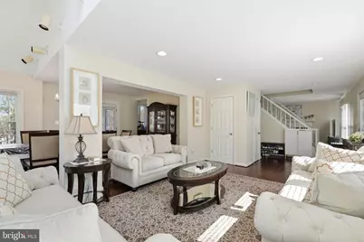 721 Upham Place NW, Vienna, VA 22180 - Photo 5