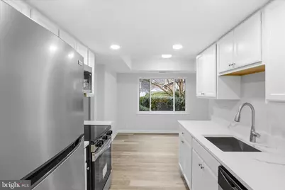 10220 Bushman Drive #8203, Oakton, VA 22124 - Photo 15