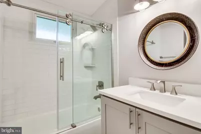 6525 Byrnes Drive, McLean, VA 22101 - Photo 25