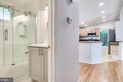 6525 Byrnes Drive, McLean, VA 22101 - Photo 27