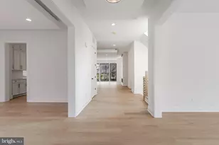 731 Ellsworth Ave, Great Falls, VA 22066 - Photo 3