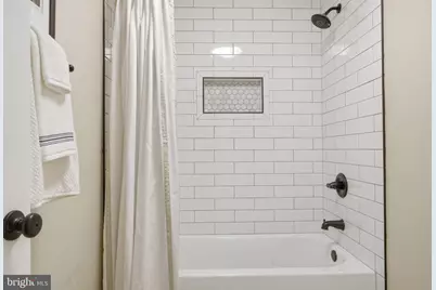 10024 Oakton Terrace Road, Oakton, VA 22124 - Photo 19