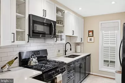 10024 Oakton Terrace Road, Oakton, VA 22124 - Photo 13