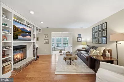 10024 Oakton Terrace Road, Oakton, VA 22124 - Photo 5