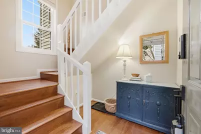 10024 Oakton Terrace Road, Oakton, VA 22124 - Photo 3