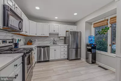 12541 N Lake Court, Fairfax, VA 22033 - Photo 7