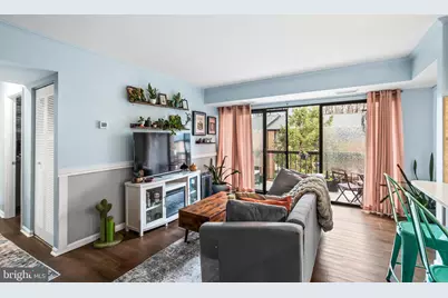 9704 Kingsbridge Drive #304, Fairfax, VA 22031 - Photo 11