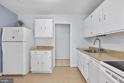 9710 Kingsbridge Drive #101, Fairfax, VA 22031 - Photo 15