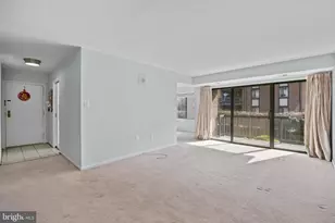 9710 Kingsbridge Dr, Fairfax, VA 22031 - Photo 7