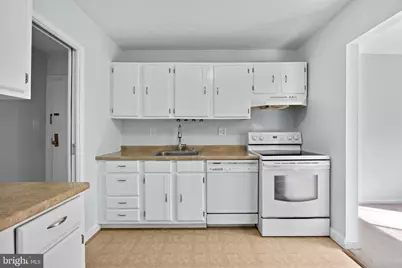 9710 Kingsbridge Drive #101, Fairfax, VA 22031 - Photo 17