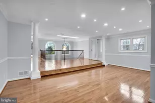 7839 Heritage Dr, Annandale, VA 22003 - Photo 7