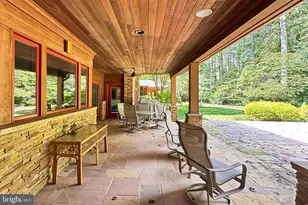 11568 Lilting Ln, Fairfax Station, VA 22039 - Photo 13