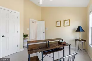 3818 Elmwood Towne Way, Alexandria, VA 22303 - Photo 23