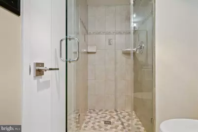 5904 Mount Eagle Drive #516, Alexandria, VA 22303 - Photo 27