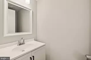 8219 Doctor Craik Ct, Alexandria, VA 22306 - Photo 21