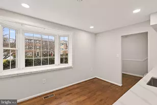 8219 Doctor Craik Ct, Alexandria, VA 22306 - Photo 11