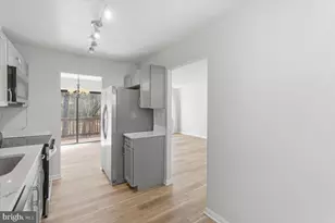 11919 Barrel Cooper Ct, Reston, VA 20191 - Photo 7