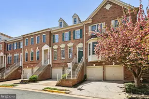 2746 Pembsly Dr, Vienna, VA 22181 - Photo 3