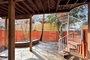 2746 Pembsly Dr, Vienna, VA 22181 - Photo 7