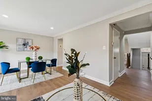 9625 Lindenbrook St, Fairfax, VA 22031 - Photo 3