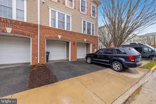 7122 Huntley Creek Pl, Alexandria, VA 22306 - Photo 3