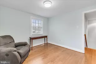 13113 Madonna Ln, Fairfax, VA 22033 - Photo 35