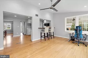 13113 Madonna Ln, Fairfax, VA 22033 - Photo 15