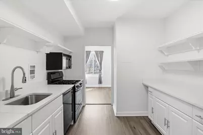 3100 S Manchester Street #116, Falls Church, VA 22044 - Photo 3