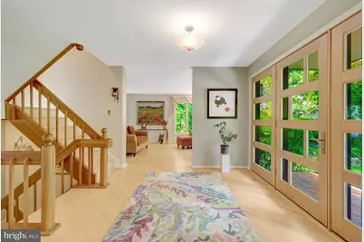 11698 Fox Glen Drive, Oakton, VA 22124 - Photo 5