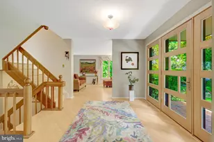 11698 Fox Glen Dr, Oakton, VA 22124 - Photo 5