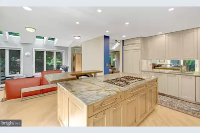 11698 Fox Glen Drive, Oakton, VA 22124 - Photo 15