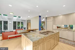 11698 Fox Glen Dr, Oakton, VA 22124 - Photo 15