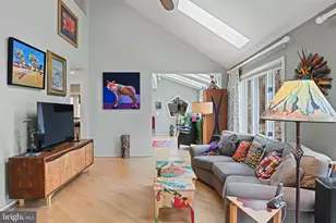 11698 Fox Glen Dr, Oakton, VA 22124 - Photo 27