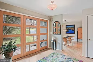 11698 Fox Glen Dr, Oakton, VA 22124 - Photo 3