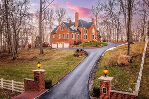 105 Interpromontory Rd, Great Falls, VA 22066 - Photo 9