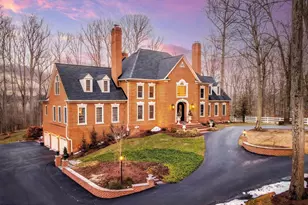 105 Interpromontory Rd, Great Falls, VA 22066 - Photo 7