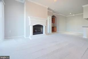 12140 Garden Grove Cir, Fairfax, VA 22030 - Photo 5