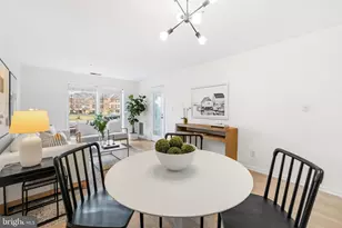 3175 Summit Square Dr, Oakton, VA 22124 - Photo 3